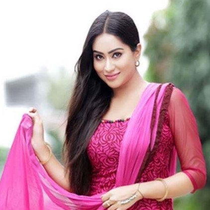 1608384460 5fddffcc6e9cd zakia bari momo
